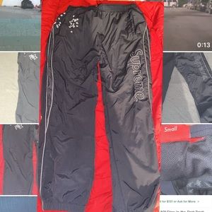 Supreme jogger pants size Small